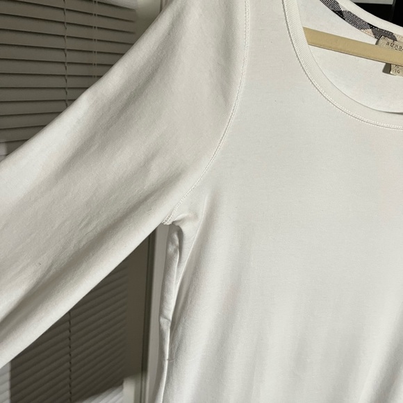 BURBERRY BRIT PRE-LOVED AUTHENTIC WHITE SIGNATURE DESIGN SCOOP NECK TOP - Picture 11 of 17